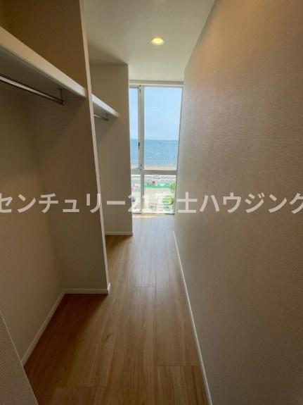 片瀬ロジュマン