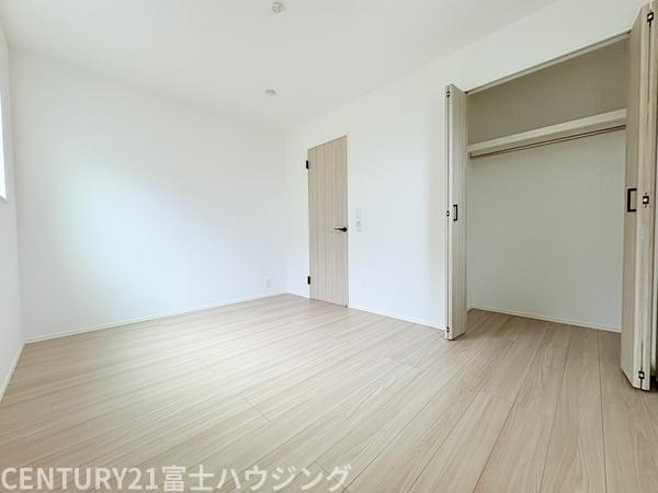 藤沢市亀井野24-1期　新築戸建2号棟　全2棟