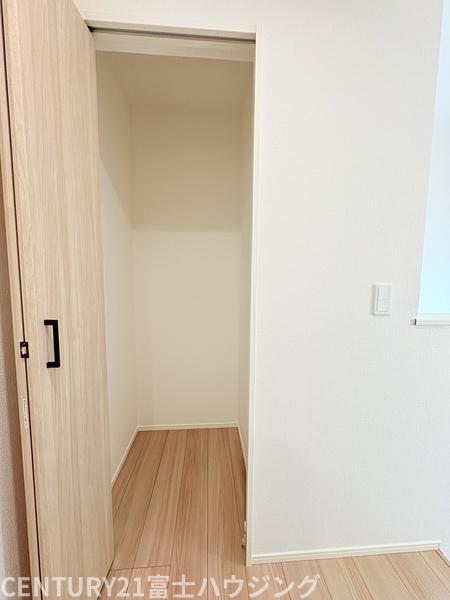 藤沢市亀井野24-1期　新築戸建2号棟　全2棟