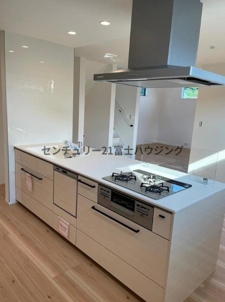 鎌倉市腰越3丁目　新築戸建　全1棟