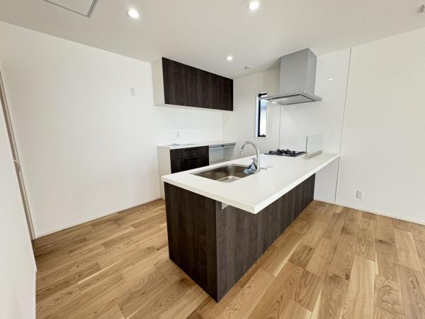 藤沢市片瀬2丁目4期　新築戸建　全1棟