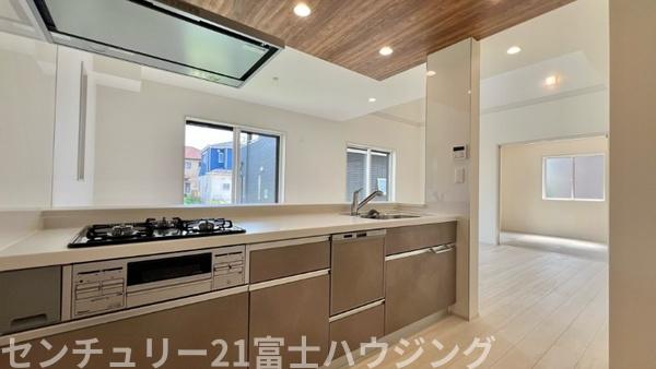 茅ヶ崎市中島　新築戸建3号棟　全3区画