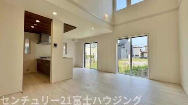 茅ヶ崎市中島　新築戸建3号棟　全3区画