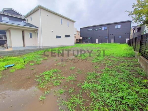 藤沢市鵠沼海岸4丁目　条件無売地　全1区画