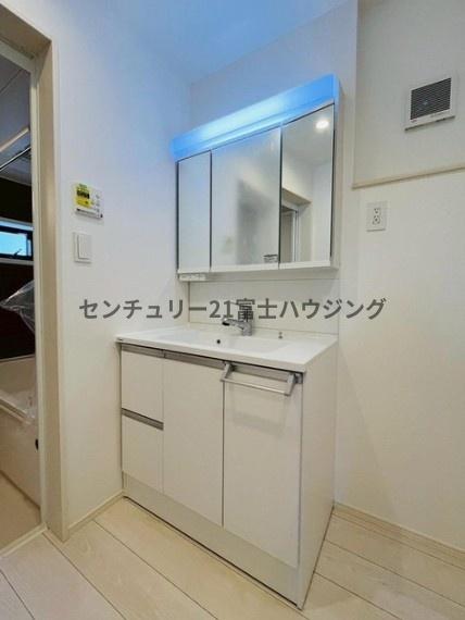 藤沢市本町3丁目　新築戸建3号棟　全4棟
