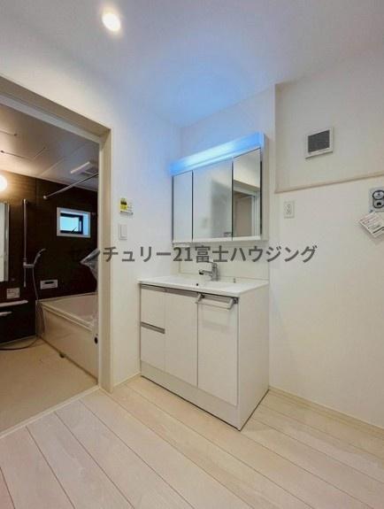 藤沢市本町3丁目　新築戸建3号棟　全4棟