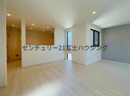 藤沢市本町3丁目　新築戸建3号棟　全4棟