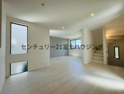 藤沢市本町3丁目　新築戸建3号棟　全4棟