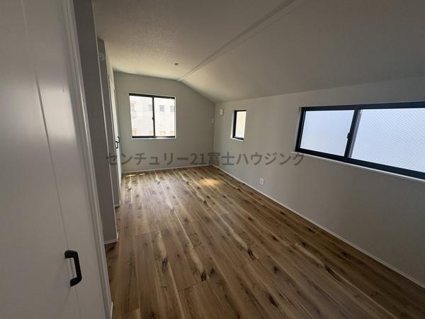 茅ヶ崎市柳島1丁目　新築戸建12号棟　全14棟