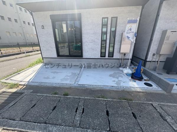 茅ヶ崎市柳島1丁目　新築戸建12号棟　全14棟