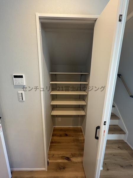 茅ヶ崎市柳島1丁目　新築戸建12号棟　全14棟
