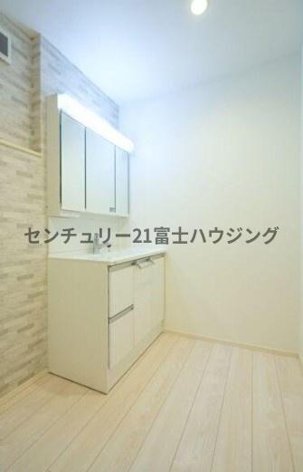 茅ヶ崎市平和町　新築戸建