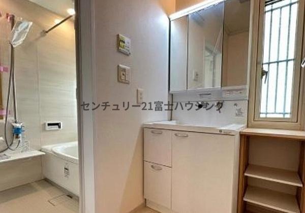 茅ヶ崎市高田４丁目の中古一戸建て
