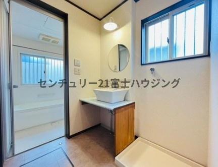 藤沢市鵠沼海岸５丁目の中古一戸建て
