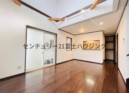 藤沢市鵠沼海岸５丁目の中古一戸建て