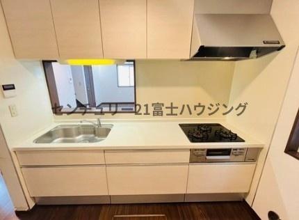 藤沢市鵠沼海岸５丁目の中古一戸建て