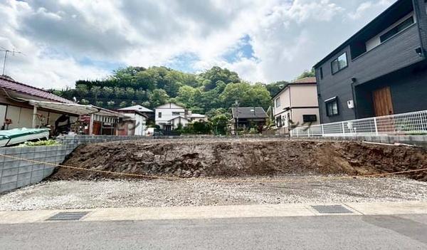 鎌倉市今泉台4丁目　条件無売地　全1区画