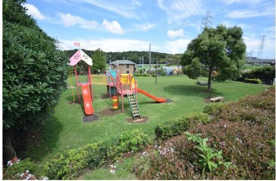 藤沢市石川2丁目　新築戸建　全1棟(下の根第2公園)