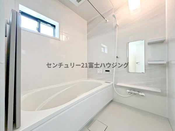藤沢市白旗1丁目　新築戸建1号棟　全5棟