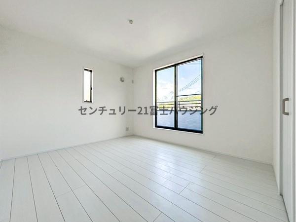 藤沢市白旗1丁目　新築戸建1号棟　全5棟