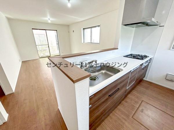 藤沢市白旗1丁目　新築戸建4号棟　全5棟