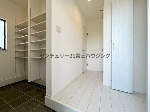 藤沢市白旗1丁目　新築戸建5号棟　全5棟
