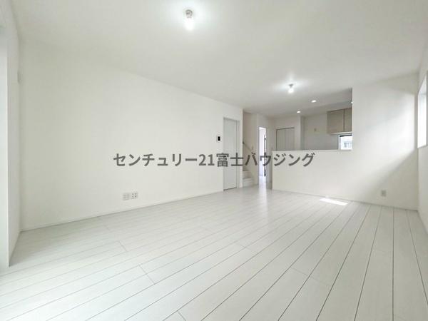 藤沢市白旗1丁目　新築戸建5号棟　全5棟