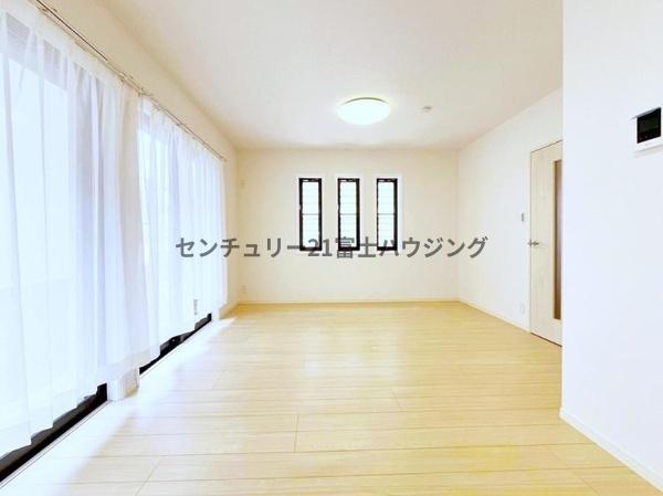 鎌倉市稲村ガ崎５丁目の中古一戸建て