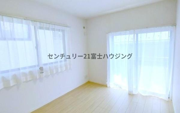 鎌倉市稲村ガ崎５丁目の中古一戸建て