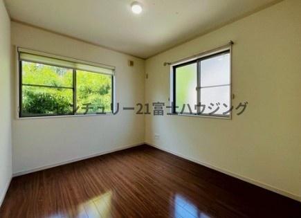 藤沢市鵠沼藤が谷２丁目の中古一戸建て