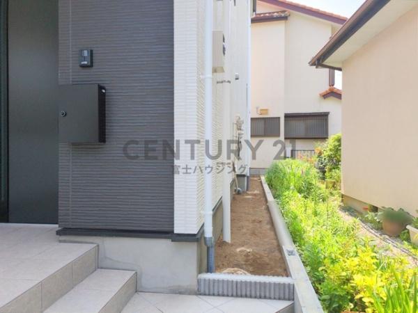 茅ヶ崎市赤羽根2期　新築戸建1号棟　全2棟
