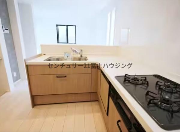 茅ヶ崎市赤松町の新築一戸建