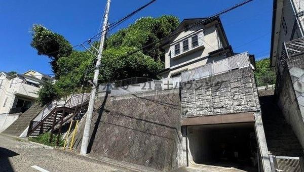 鎌倉市津西2丁目　中古戸建