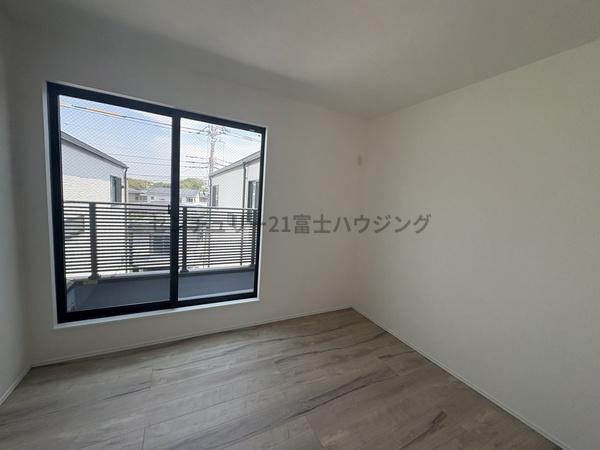 茅ヶ崎市円蔵2丁目　新築戸建2号棟　全4棟