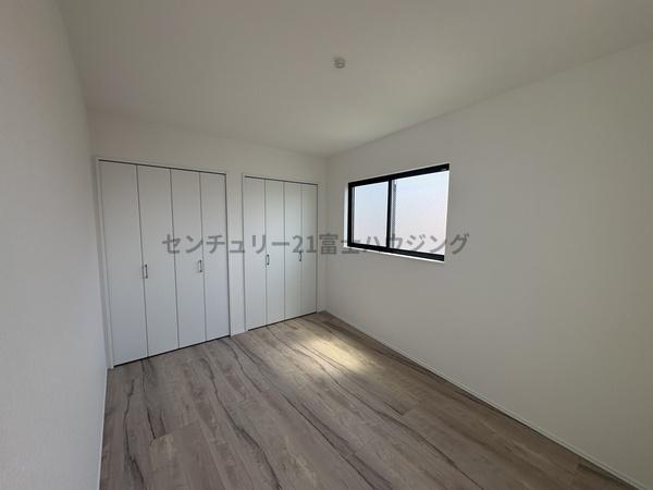 茅ヶ崎市円蔵2丁目　新築戸建2号棟　全4棟