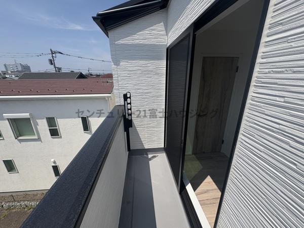 茅ヶ崎市円蔵2丁目　新築戸建2号棟　全4棟