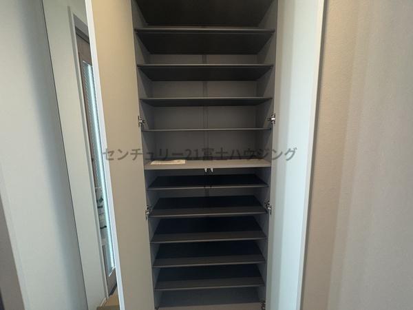 茅ヶ崎市円蔵2丁目　新築戸建2号棟　全4棟