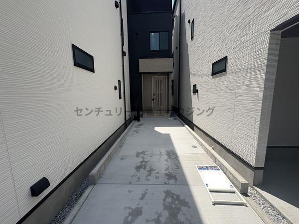 茅ヶ崎市円蔵2丁目　新築戸建2号棟　全4棟
