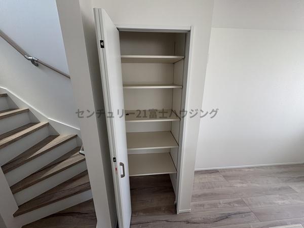 茅ヶ崎市円蔵2丁目　新築戸建2号棟　全4棟