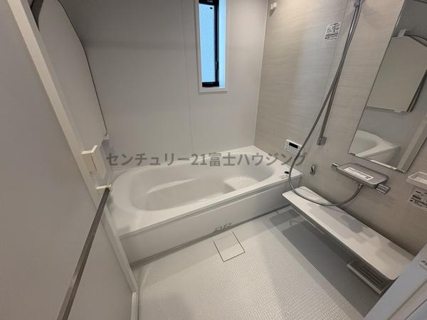茅ヶ崎市円蔵2丁目　新築戸建2号棟　全4棟