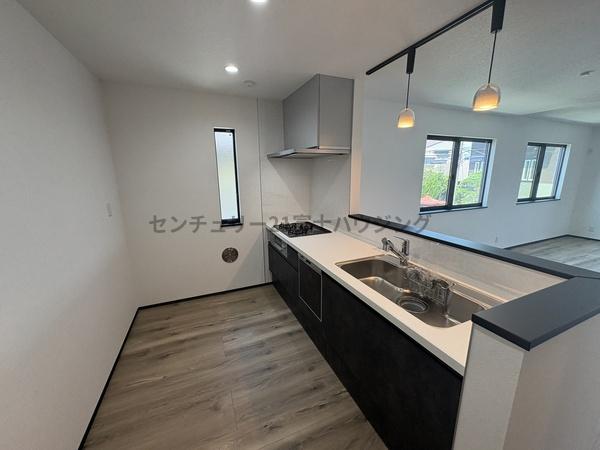 茅ヶ崎市円蔵2丁目　新築戸建3号棟　全4棟