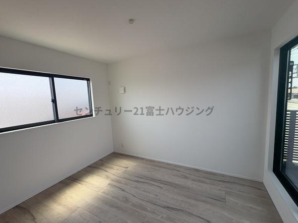 茅ヶ崎市円蔵2丁目　新築戸建4号棟　全4棟