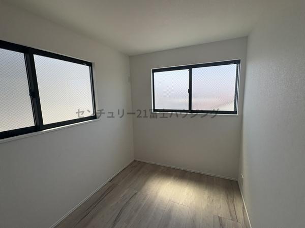 茅ヶ崎市円蔵2丁目　新築戸建4号棟　全4棟