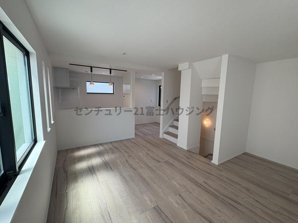 茅ヶ崎市円蔵2丁目　新築戸建4号棟　全4棟