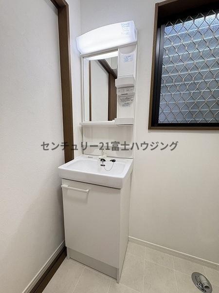 茅ヶ崎市香川４丁目の中古一戸建て