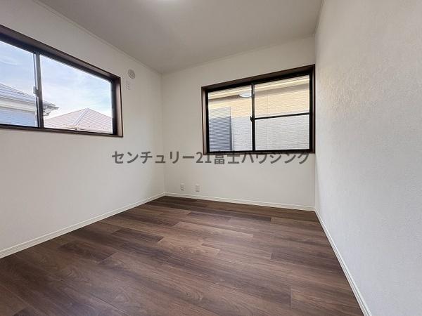 茅ヶ崎市香川４丁目の中古一戸建て