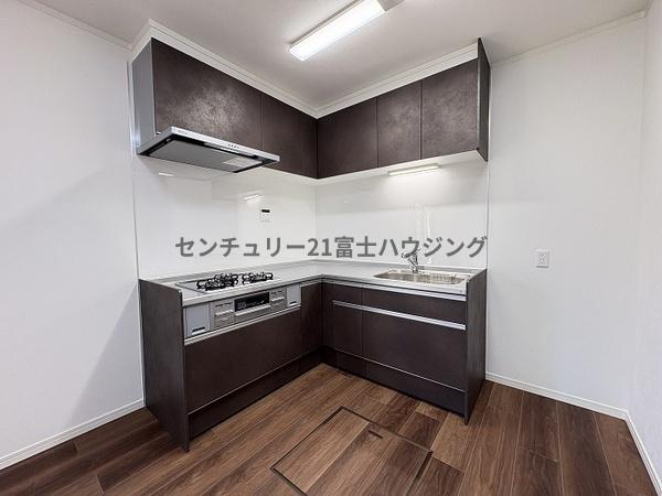 茅ヶ崎市香川４丁目の中古一戸建て