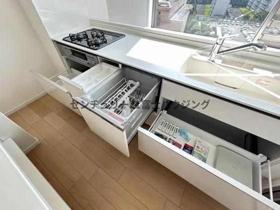 サーパス茅ヶ崎駅前