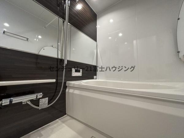 サーパス茅ヶ崎駅前