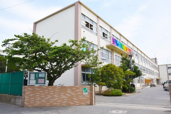 茅ヶ崎市松浪2丁目 新築戸建2号棟 全3棟(松浪中学校)